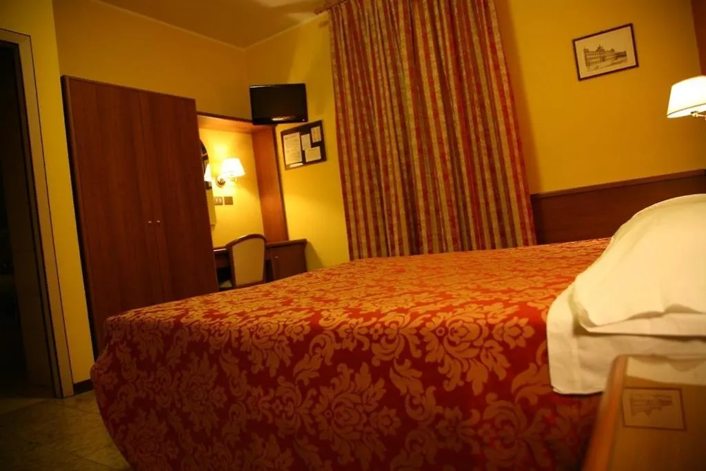 Hotel San Pellegrino Spilamberto 3*,